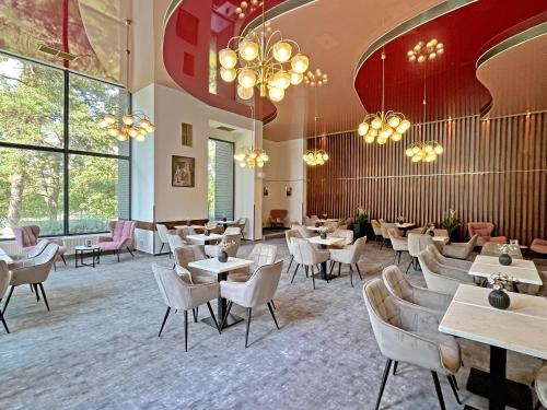 Bar/lounge, Hotel ILF in Prague 04