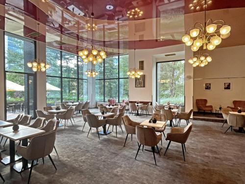 Bar/lounge, Hotel ILF in Prague 04