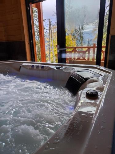 Dom drewniany z sauną i jacuzzi w Szklarskiej Porębie, Szklarska Poręba