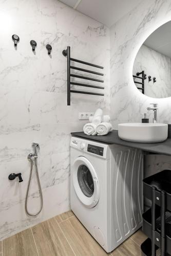 Charming Madrid Castilla Room Type - Deluxe One-Bedroom Apartment