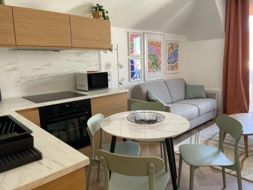 New fully equiped appartment with parking in Saint Mande