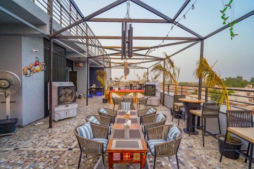 مطعم, Hotel Red Stone in Dholpur