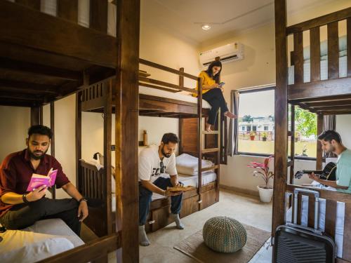 1 bunk bed