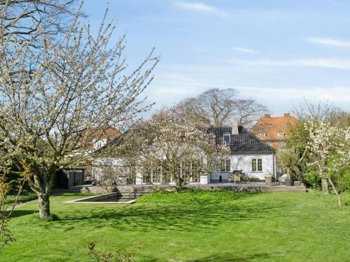 Sanders Swan - Marvellous villa close to the center of Copenhagen Sanders Swan - Marvellous villa close to the center of Copenhagen