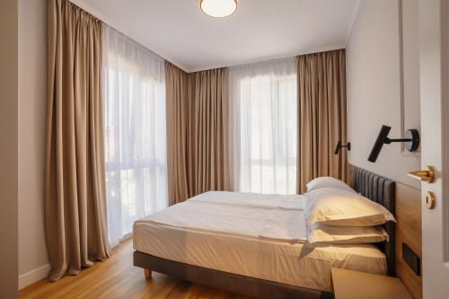 2 bedrooms, 4 beds