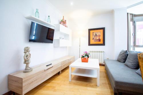 Apartamentos Adelfas - image 13