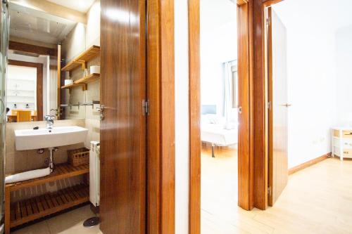 Apartamentos Adelfas - image 5