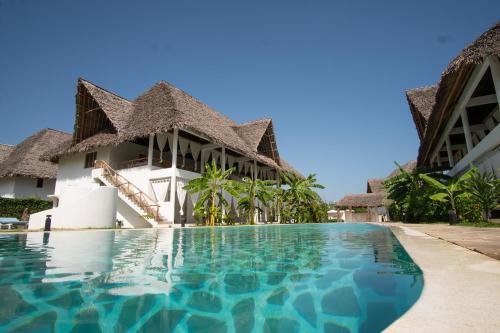 Mwezi - Maisha Resort, Watamu (photo 3)