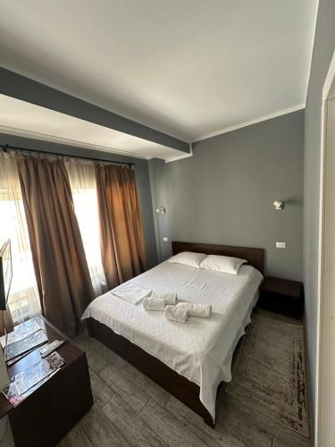 Ave Hotel Victoriei - image 7