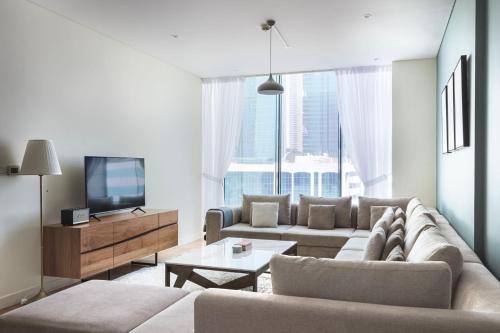 Blueground City Walk fully furnished kitchen DXB-1552, Dubai (foto 3)