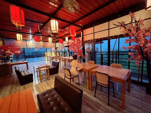 Restaurant, Sakura Yama Resort in Khao Kho