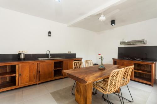 Two-Bedroom Villa image 10