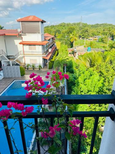 ruwanara royal majestry in أخرى