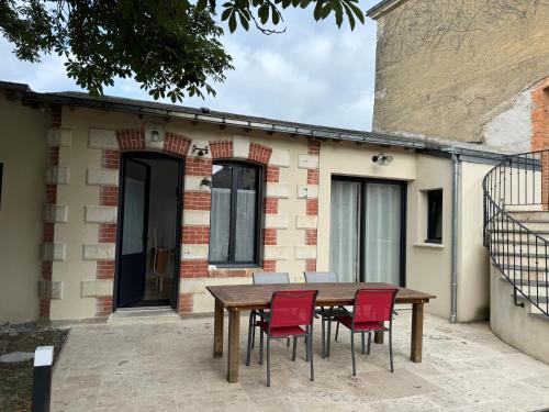Petit Gîte avec terrasse - Rochefort-sur-Loire