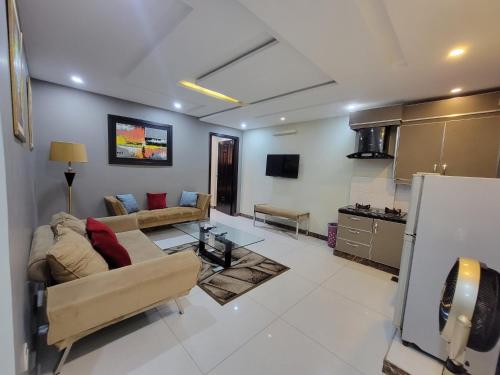 Bahria Town Lahore - NEXT INN Quality Living Starts Here! 401 - image 14