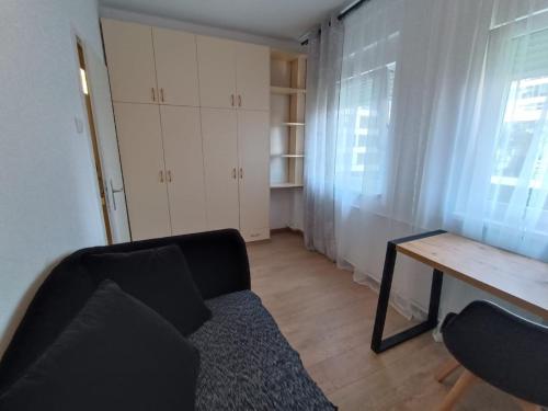 LuxD, Sajmište (fotografie 4)