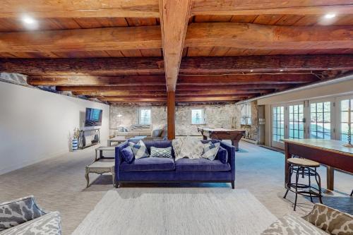 Historic White Manor in Timonium, USA