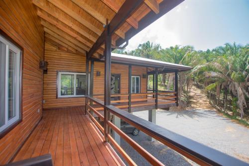 Mountain House Palmetto Bay with Private Pool in Palmetto Bay