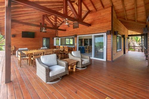 Mountain House Palmetto Bay with Private Pool in Palmetto Bay