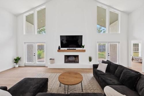 New Contemporary South Austin Manor in Austin, USA