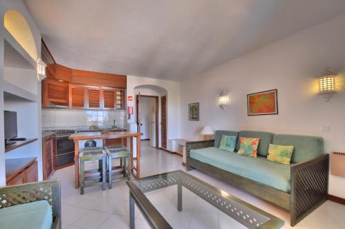1 double bed, 2 sofa beds