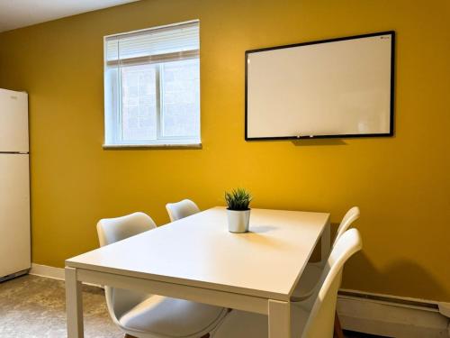 Charming 2 Bedrooms with Sofa Bed and WIFI detail