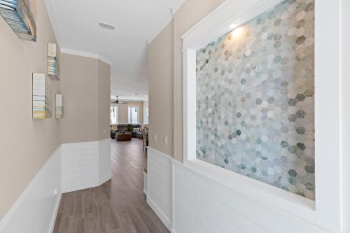 Lucky Turtle - Private marina front home with Pool home - image 4