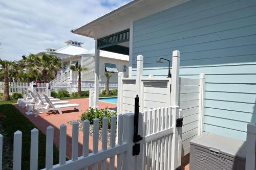 Three-Bedroom House image 10