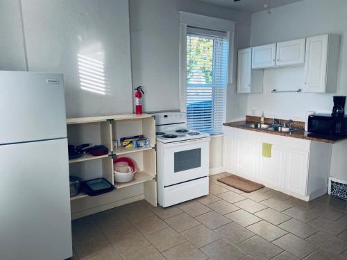 Entire Private STL Apartment - 51A in Carondelet, USA