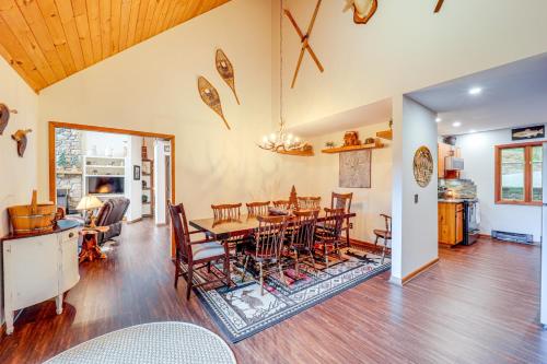 Spacious Home with Deck 1 Mi to Otter Falls! in Seven Devils, USA