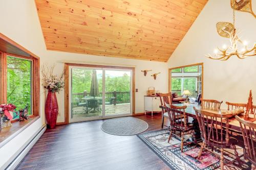 Spacious Home with Deck 1 Mi to Otter Falls! in Seven Devils, USA