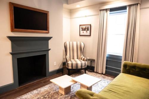 The Gas Lamp Hotel - 3BR Suite in Philadelphia, USA