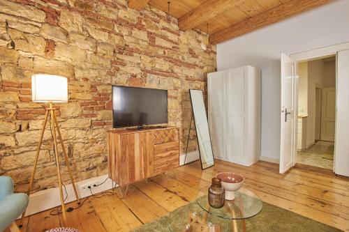 One-Bedroom Apartment with Double or Twin Bed image 9