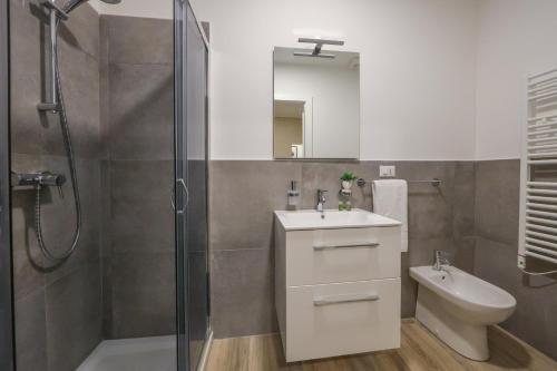 Double Room image 6