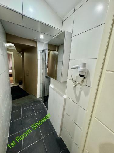 Aram Kerasi Rooms - image 5