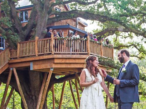 Fox & Hounds Country Hotel