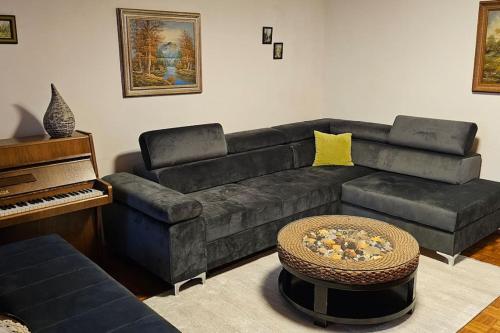 Hondo home