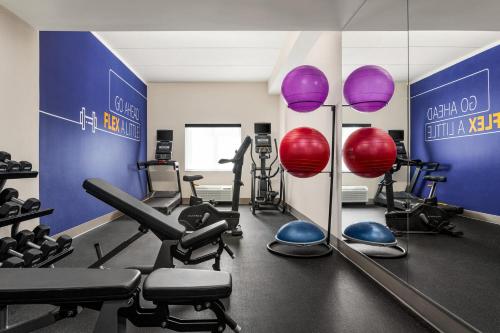 Holiday Inn Express Birmingham Irondale East By IHG - 스파