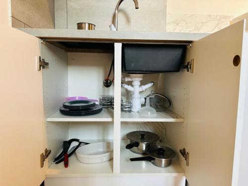 Cocina, Apartamento de 20 m² en Place Saint-Pierre, con 1 habitación(es) y 1 baño(s) privado(s) (Studio 11 au Calme avec Wifi et Parking Troyes) in Place Saint-Pierre