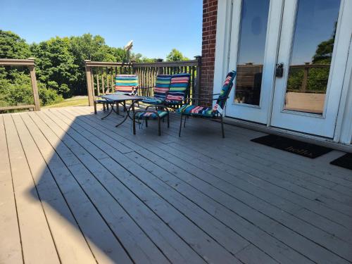 Hicks Holme - Beach Front Victorian in 米爾福德 (ON)