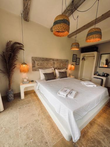 Deluxe Double Room with Sea View image 6