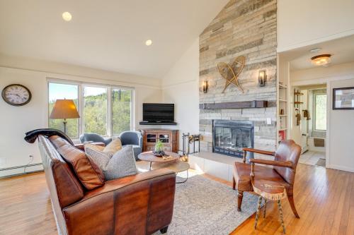 Modern Cabin with Balcony Views and Fireplace! - image 11