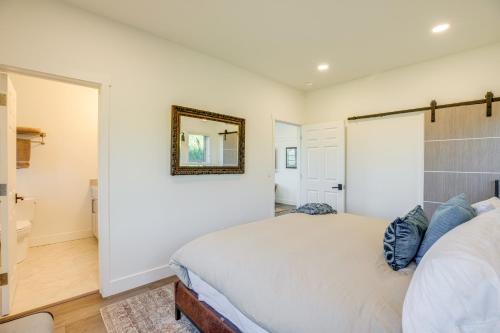 Modern Cabin with Balcony Views and Fireplace! - image 11