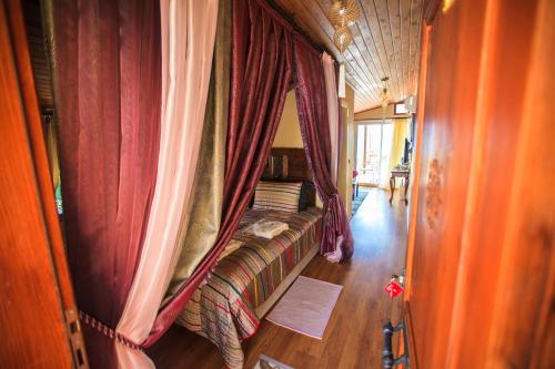 Apartment with Sea View image 8