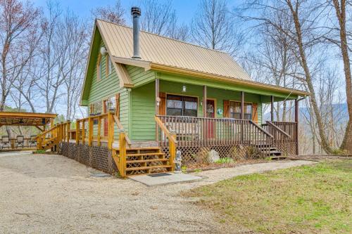 Andrews Cabin with Fireplace, Deck and Mountain Views! in Andrews, USA