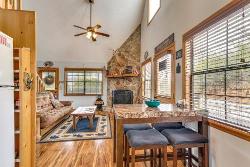 Andrews Cabin with Fireplace, Deck and Mountain Views! in Andrews, USA