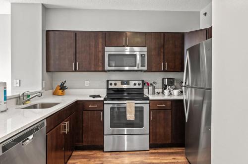 Modern Apt Near Downtown - BSC-103F in White Plains, USA