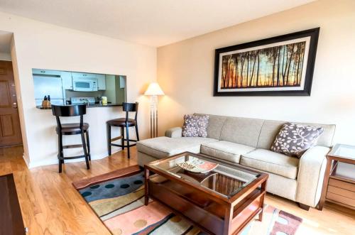 Serene Apt Downtown - BIL-609 in Stamford, USA