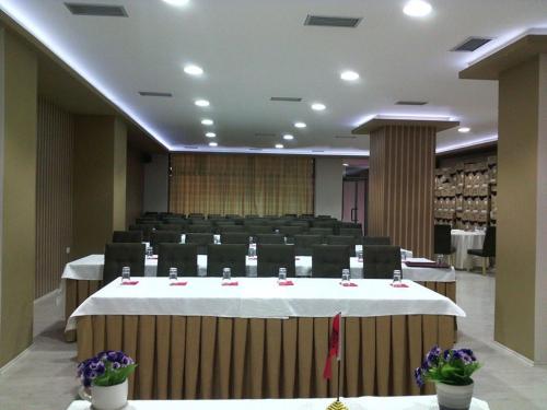 Hotel Pogradeci - image 10