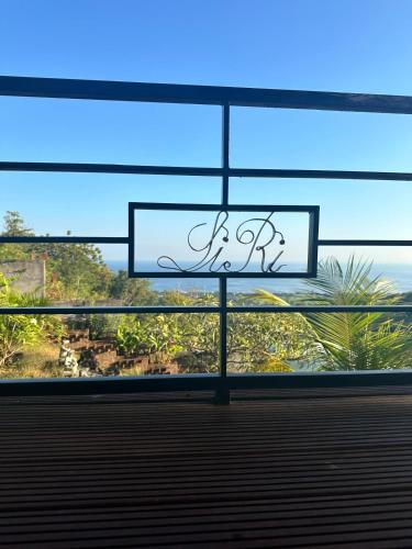 LiRi 4 Bdrm Villa - Ocean, Valley view - Tap to explore photos